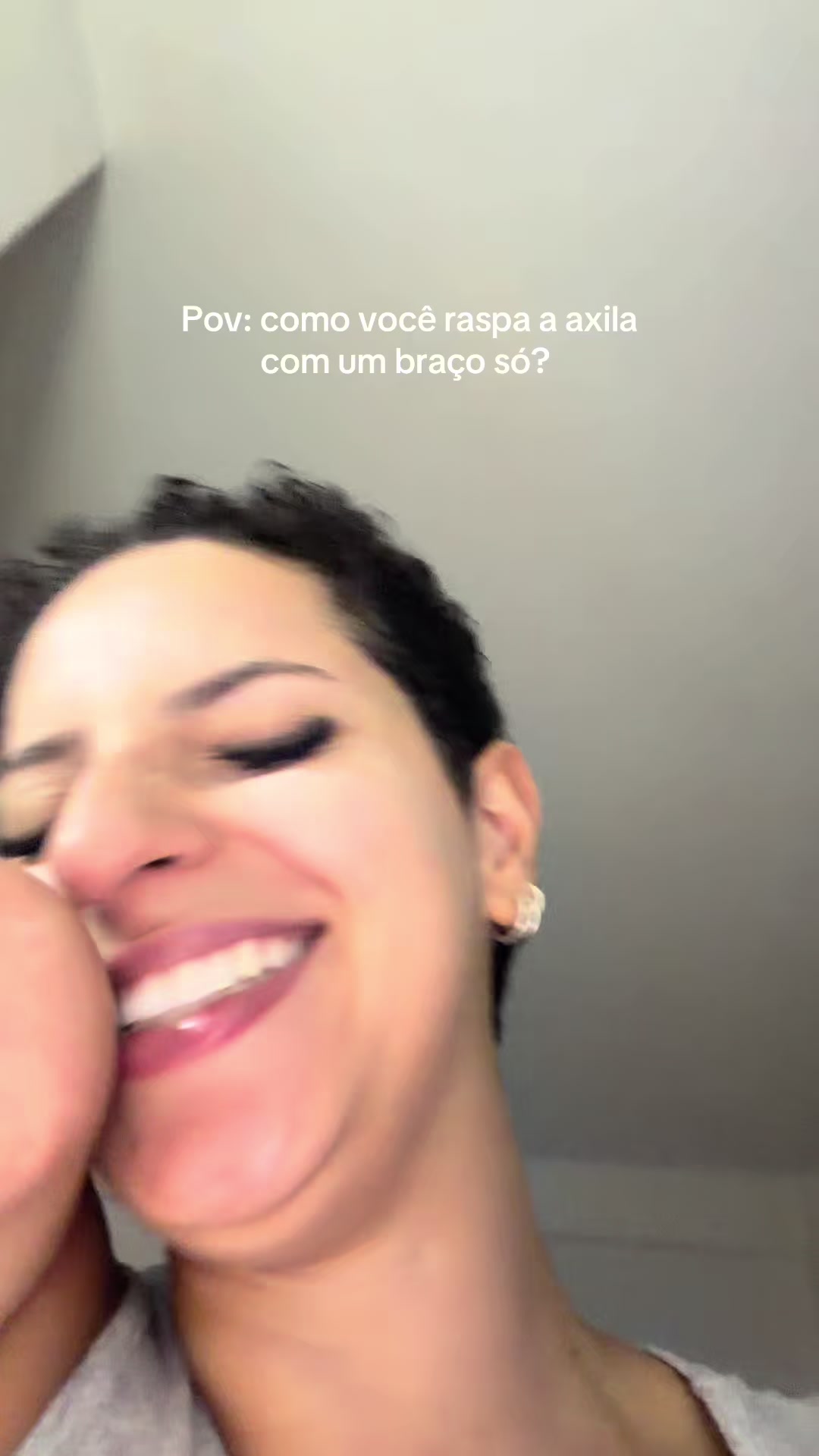 @lari gomes