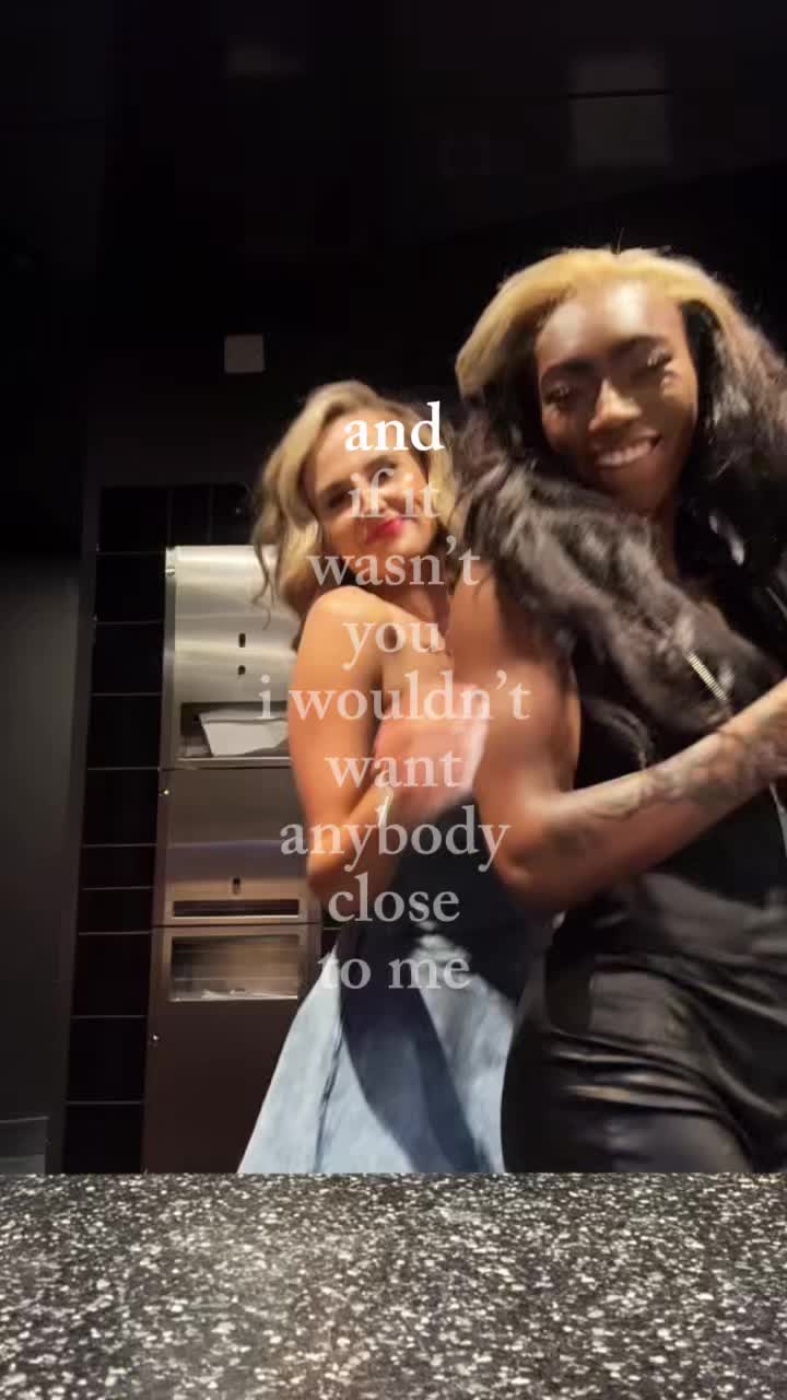 @Queen Ferrari 👑