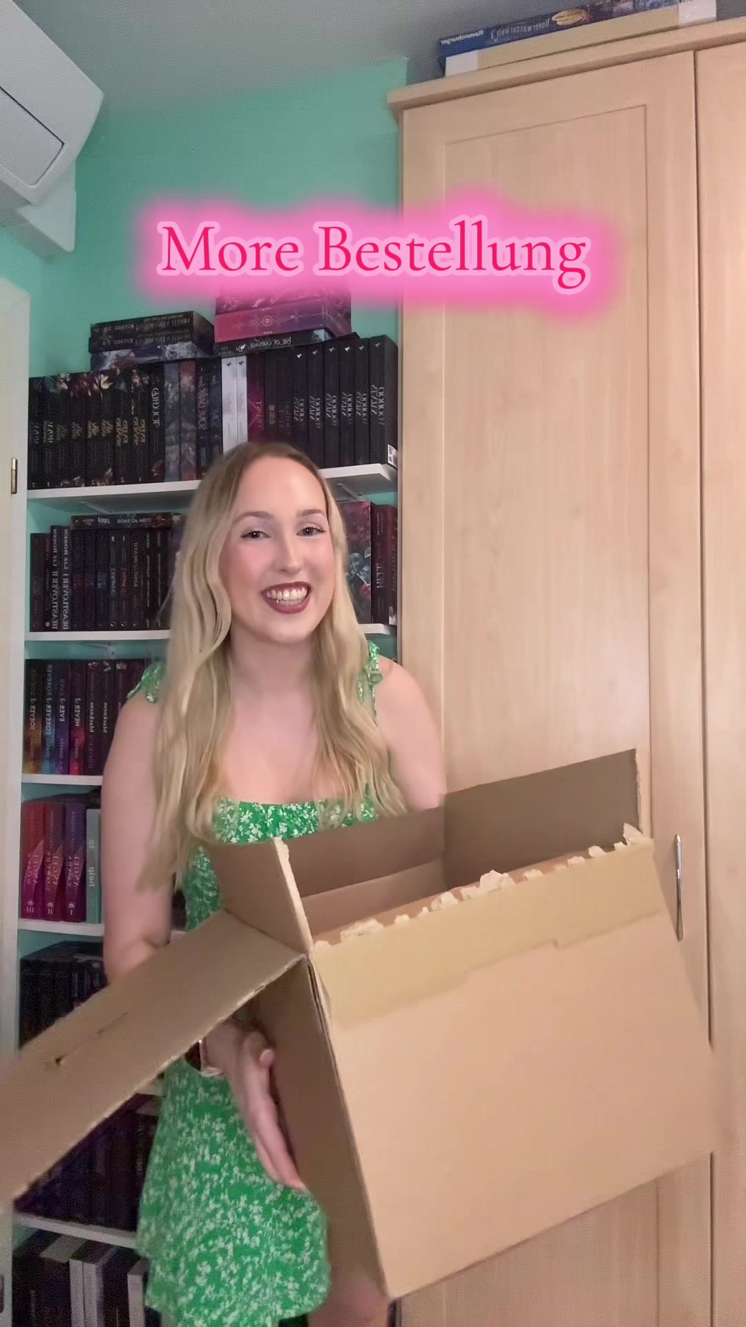 @𝑀𝑒𝑙𝑖 🖤📚