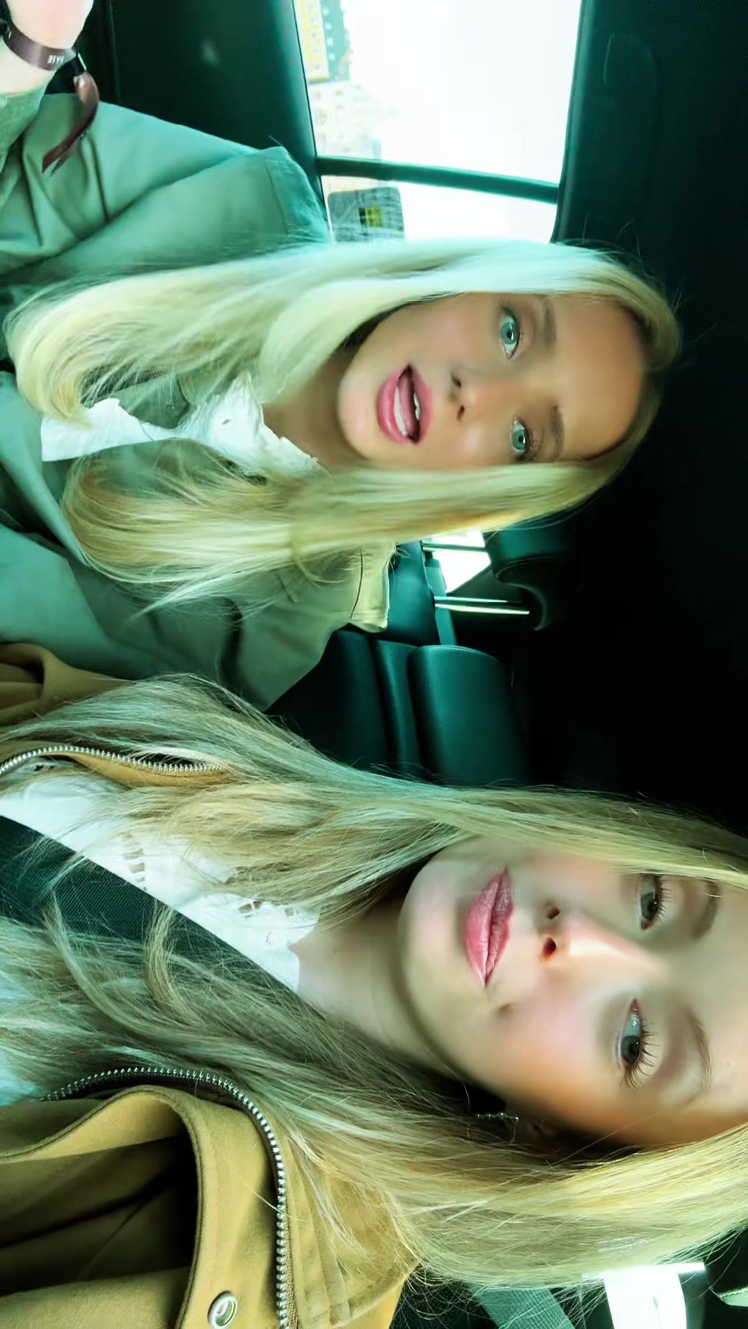 @Ella