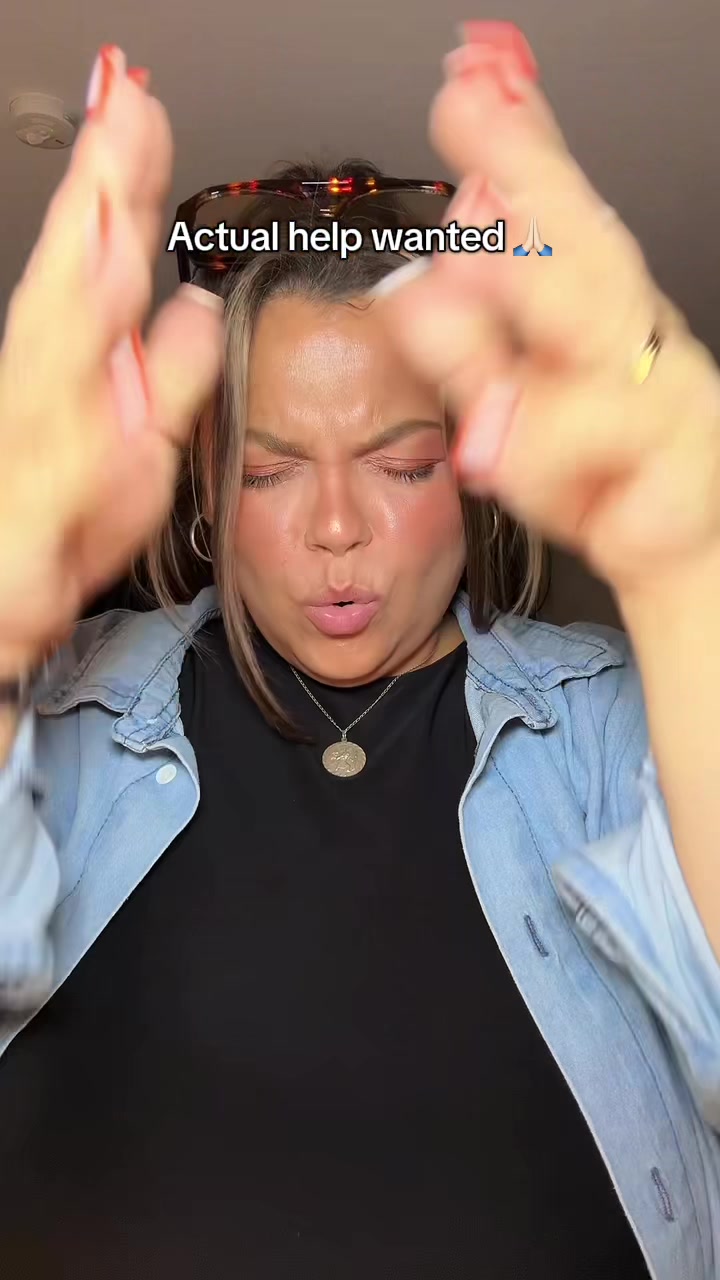 @Mary | Plus-Size CC 🐝