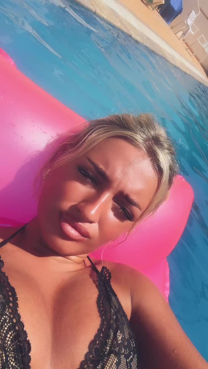 @CHLOE ALLAN