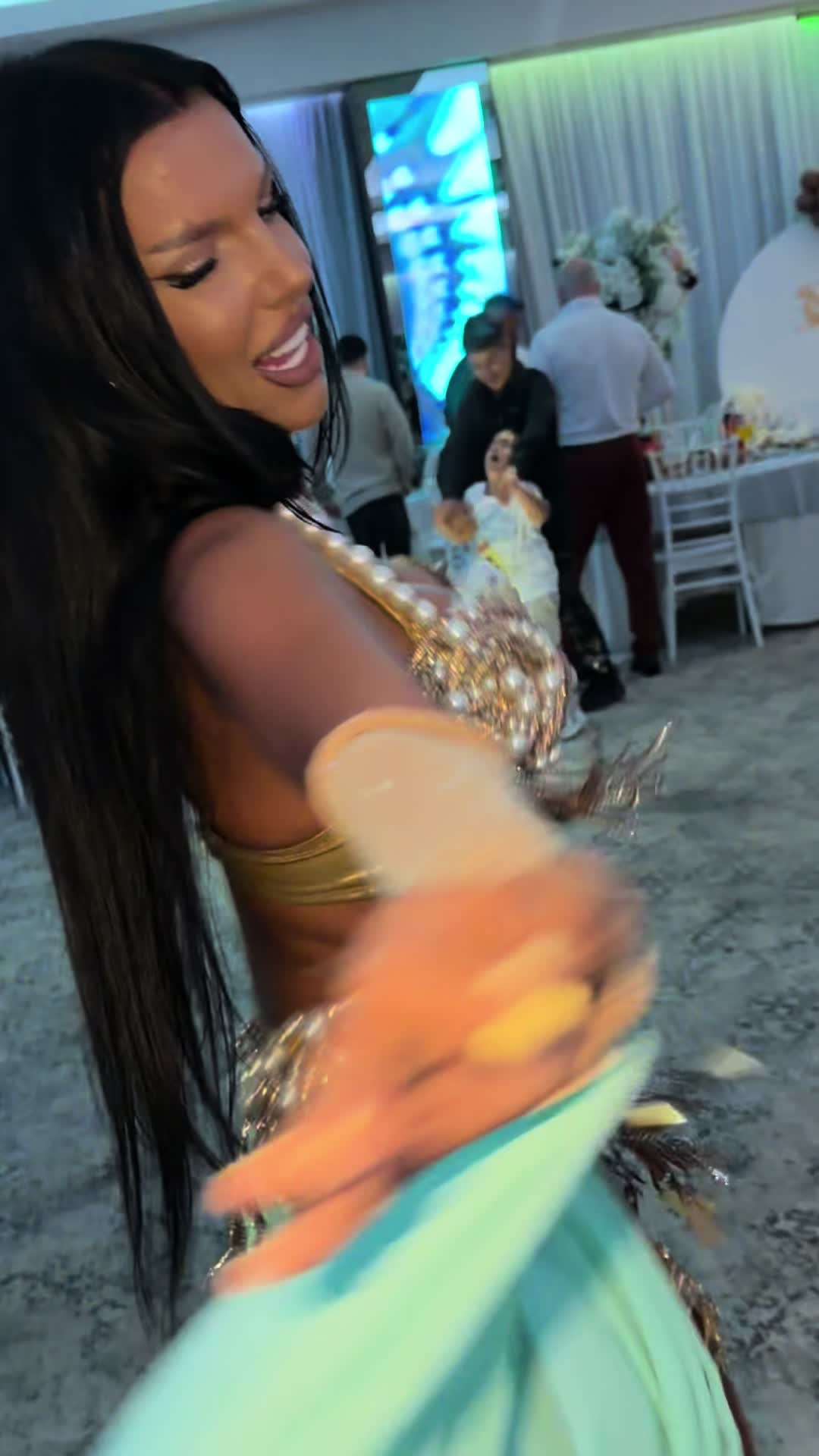@Ceremia26002_bellydancer