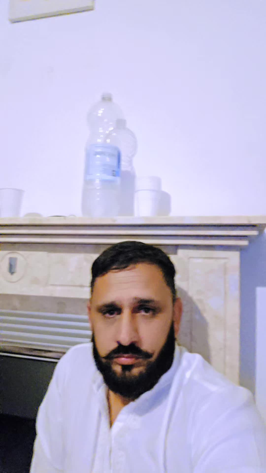 @SALEEM KIANI🇵🇰🏴