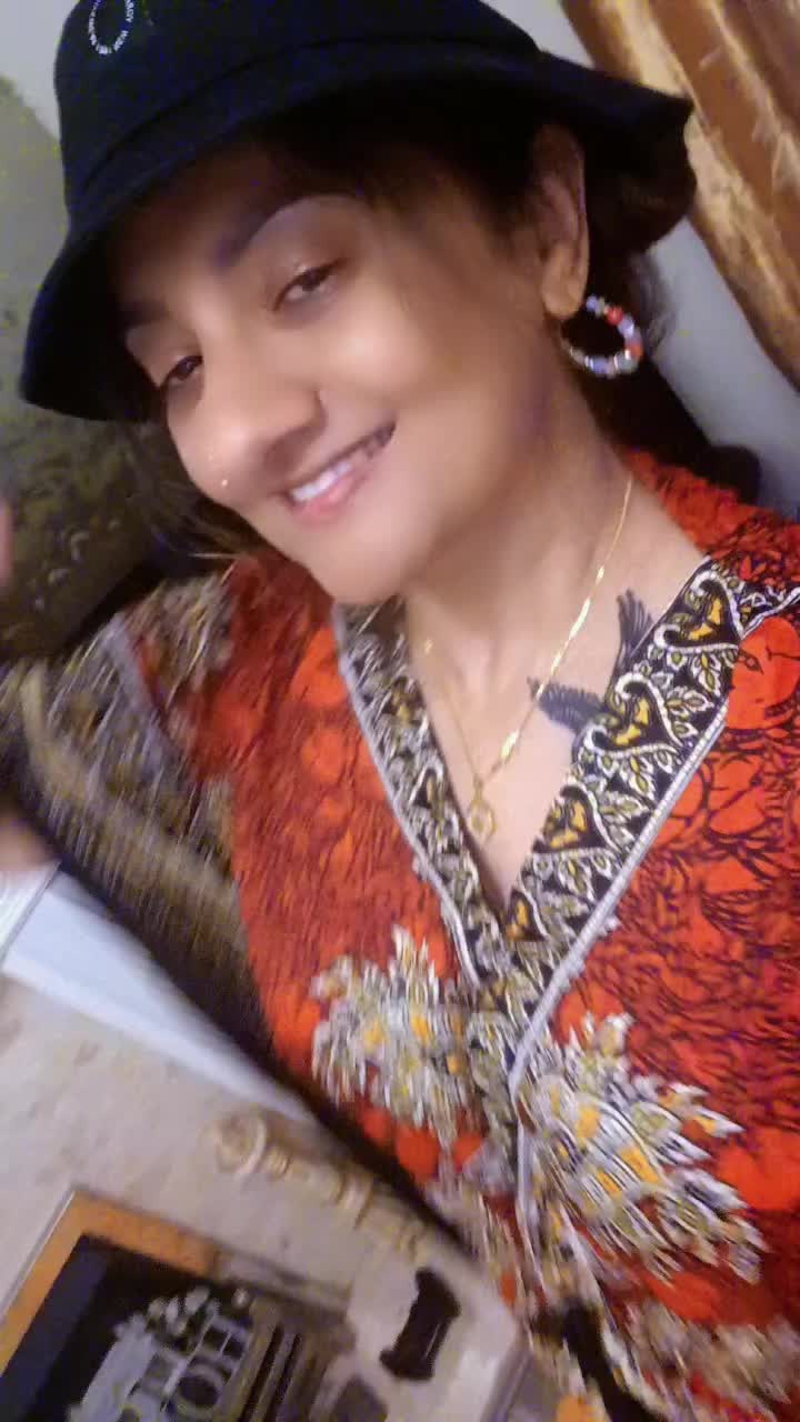 @Shivi+🇬🇧+👑555