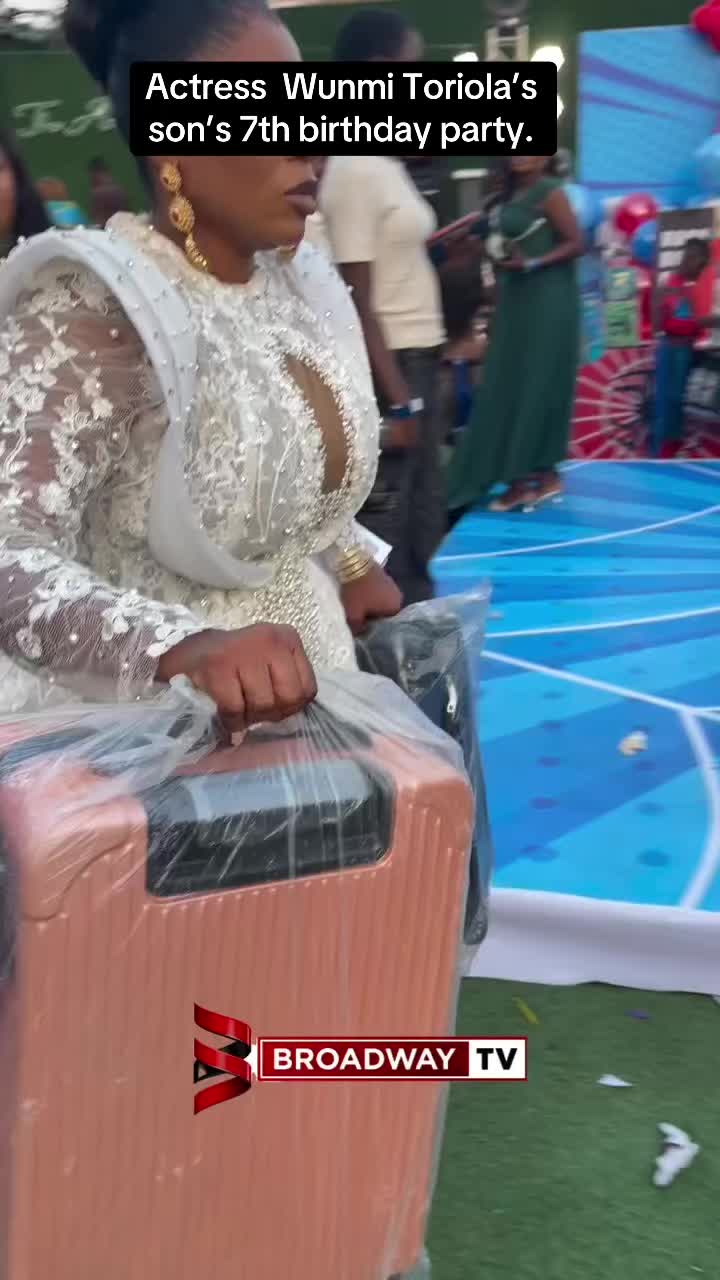@LifestyleBuzzByDunni