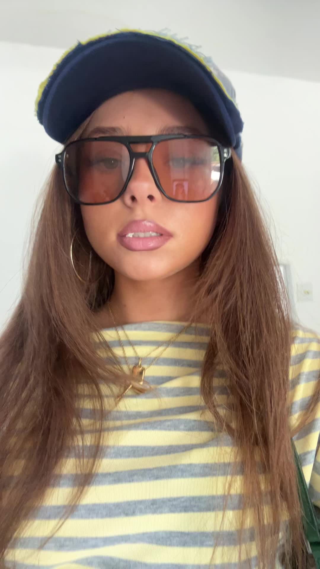 @𝑽𝒂𝒍𝒆𝒏𝒕𝒊𝒏𝒂