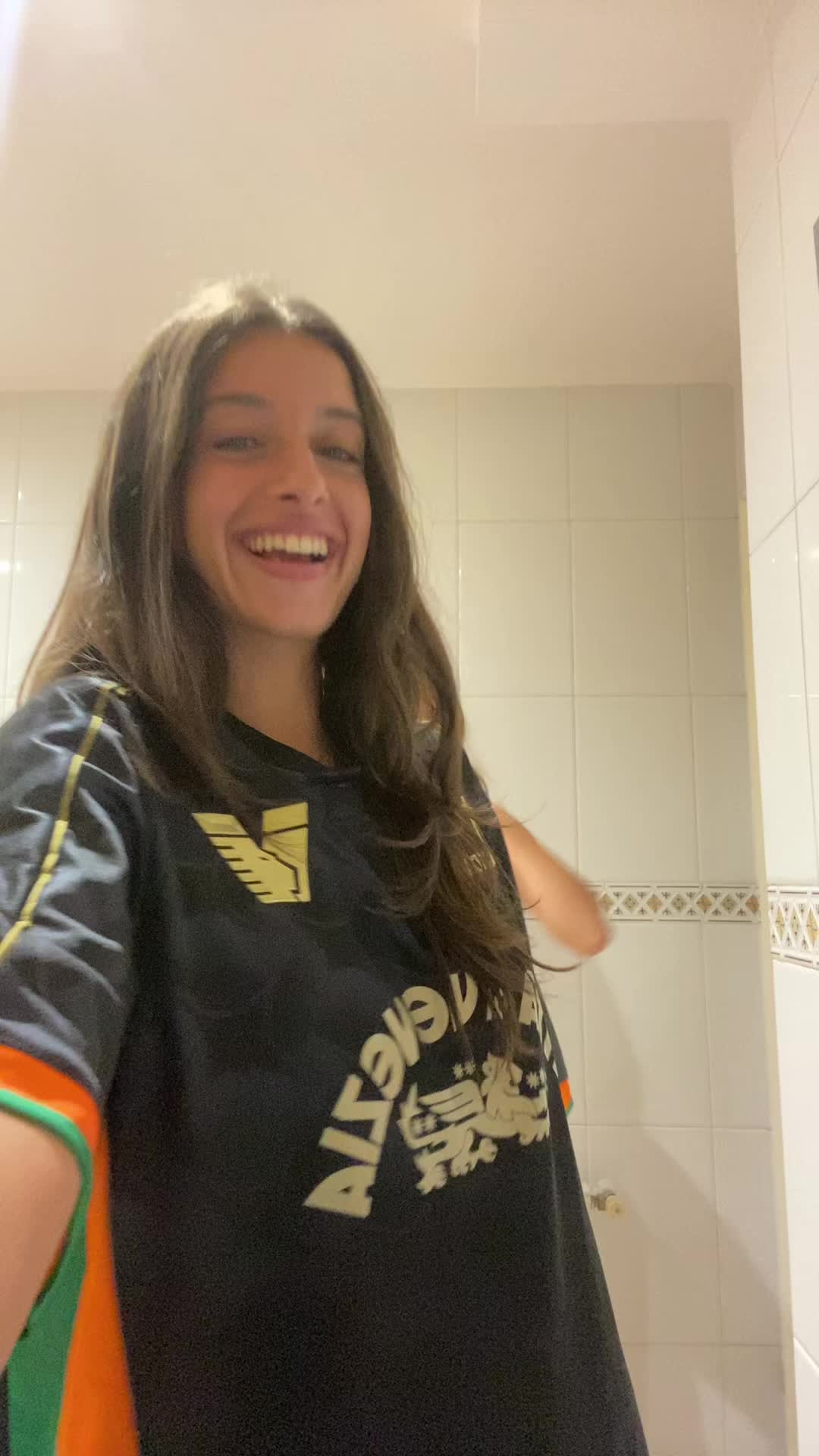 @Inés