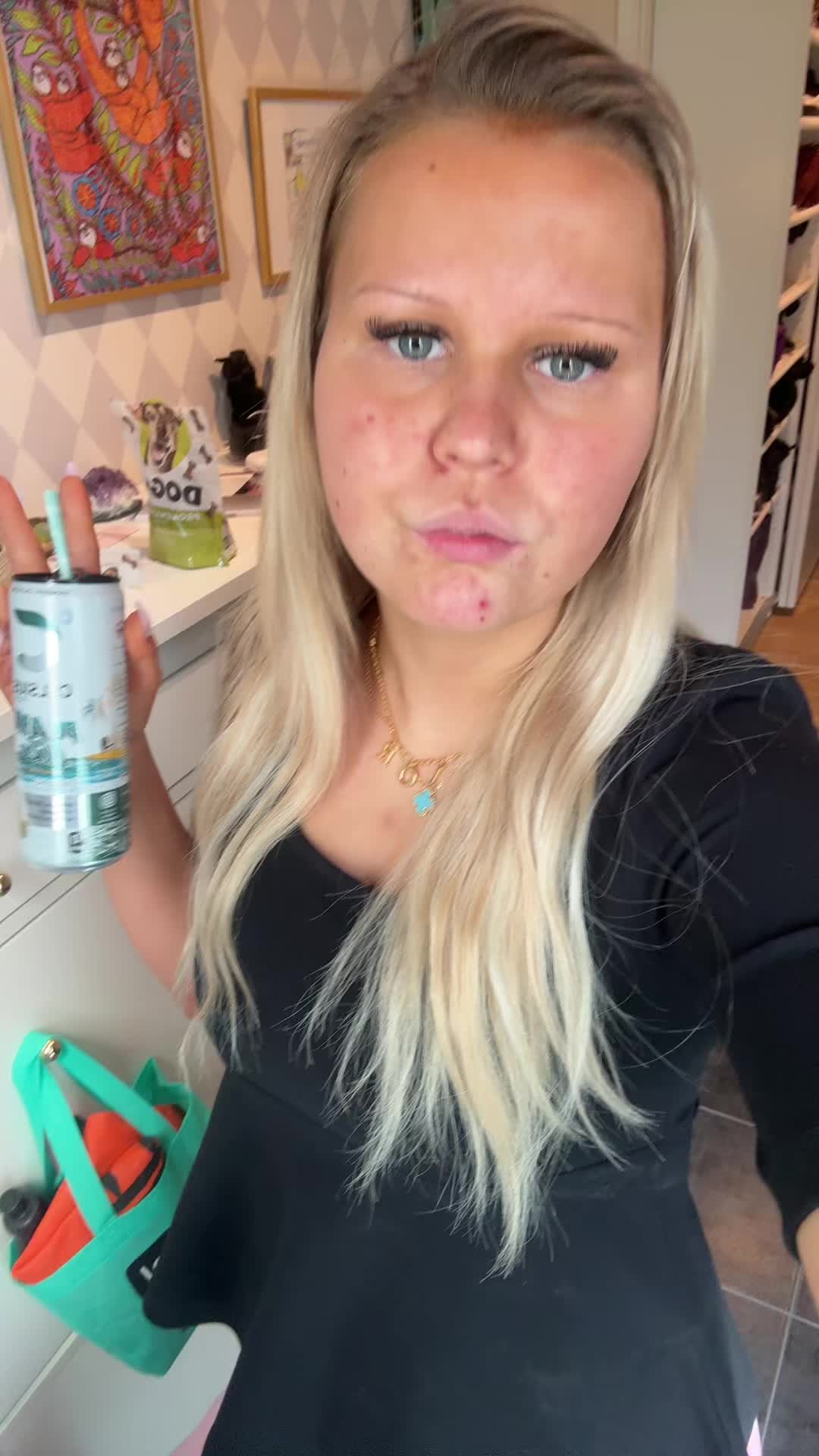 @Holly🛍️🥥🥂