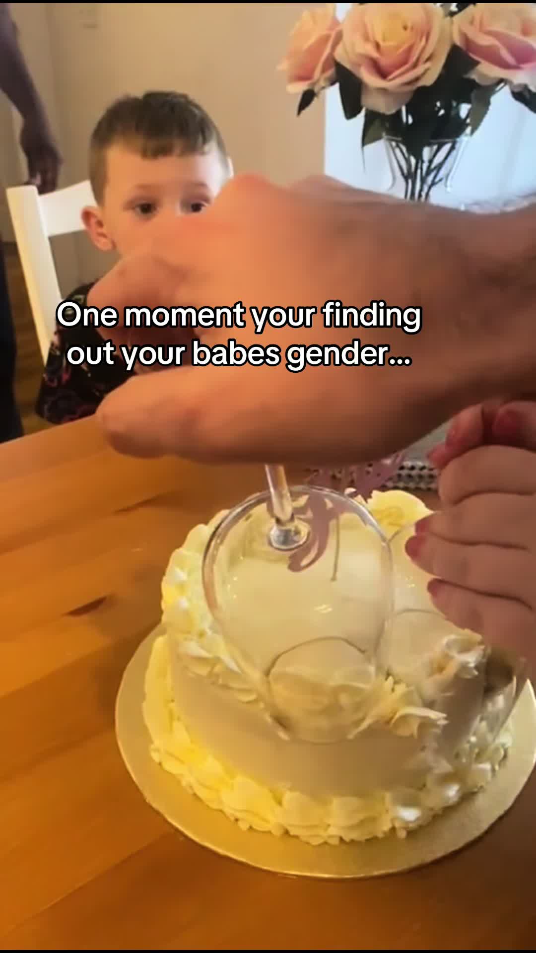 @holly_mumof3
