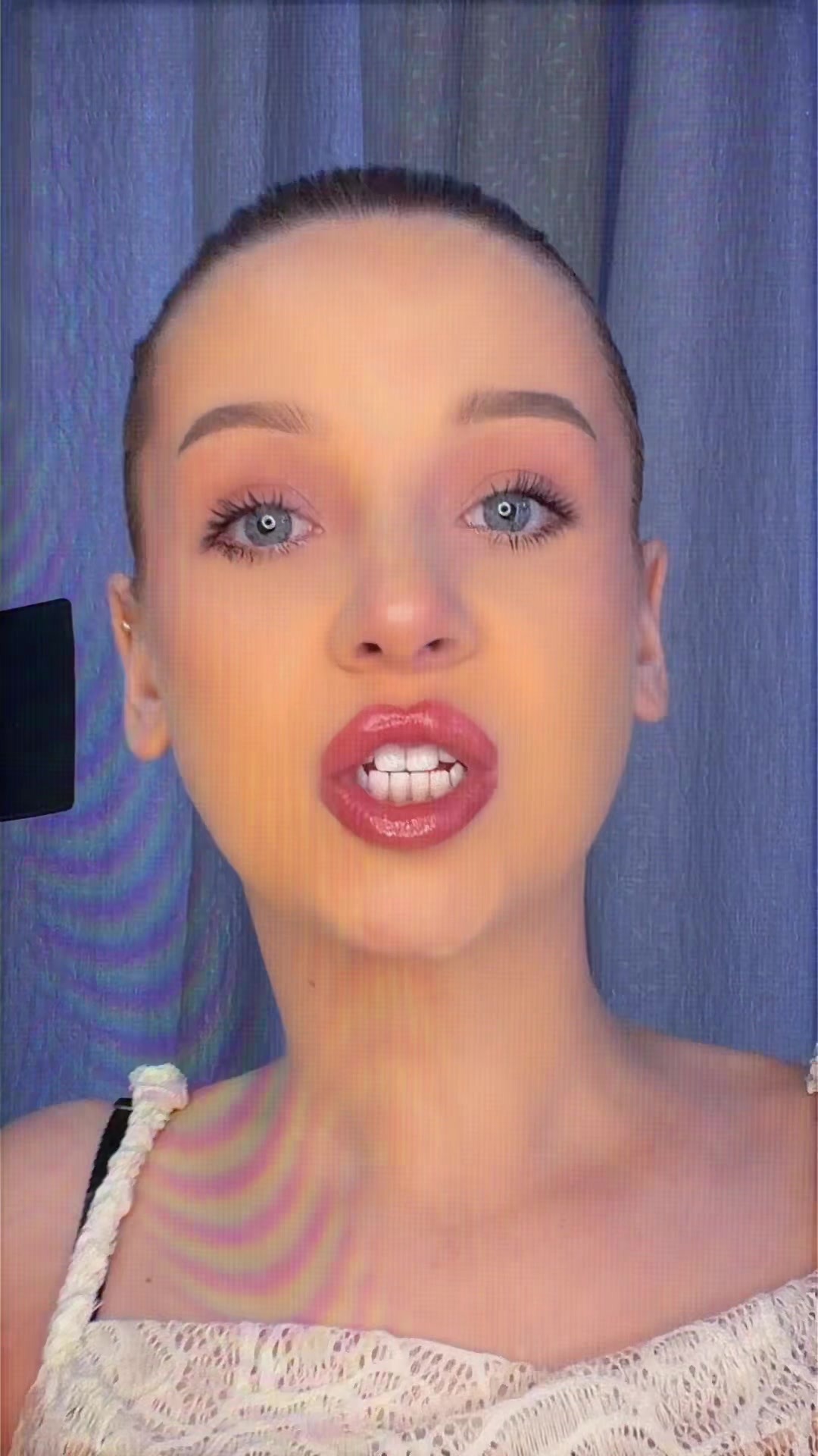 @Ella