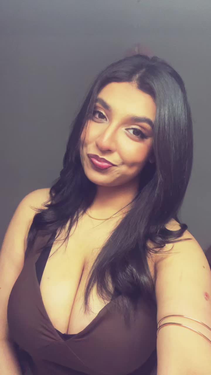 @Janvi 🪸