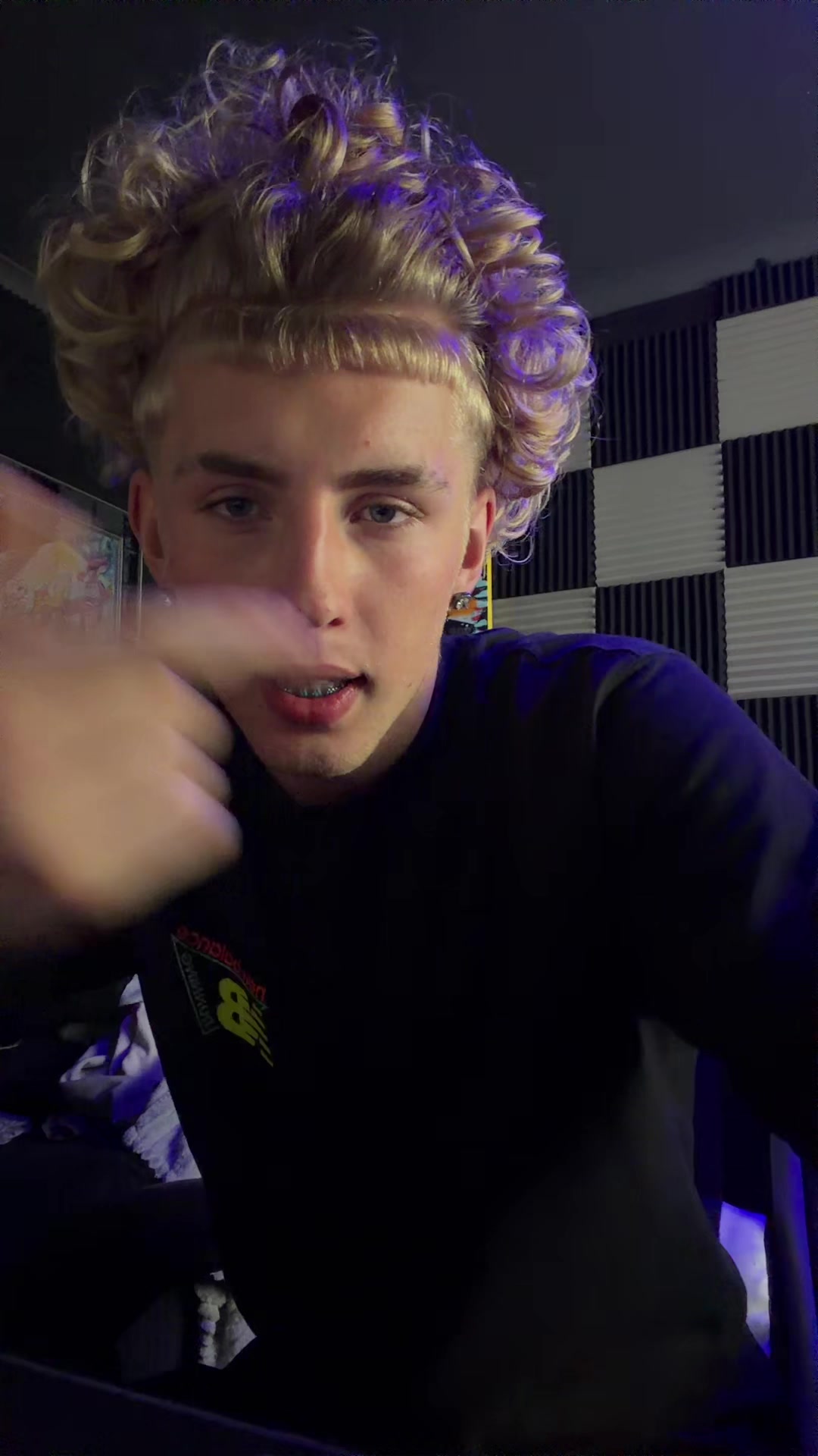 @whiteboi👨🏼&zwj;🦱