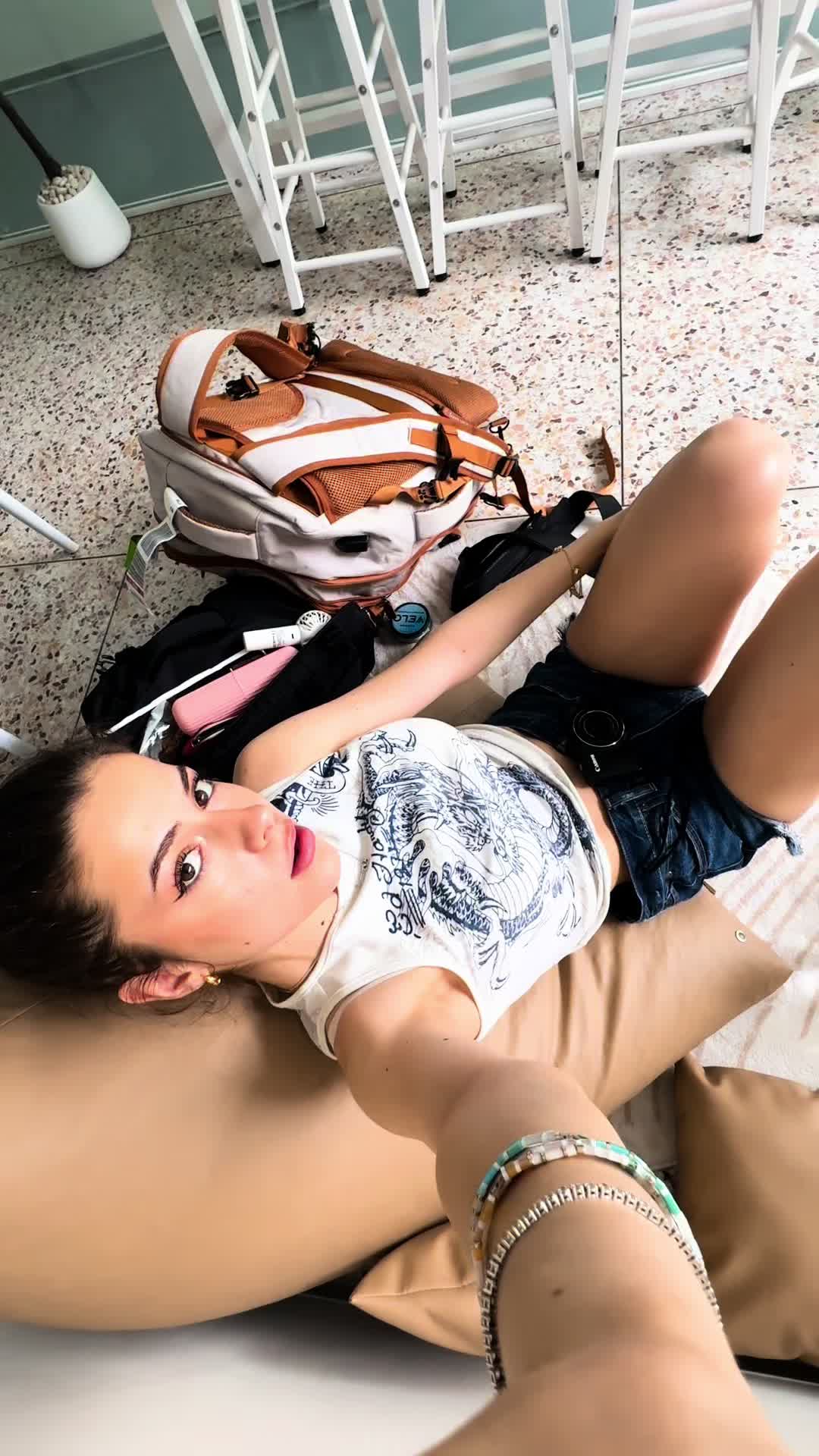 @nikol