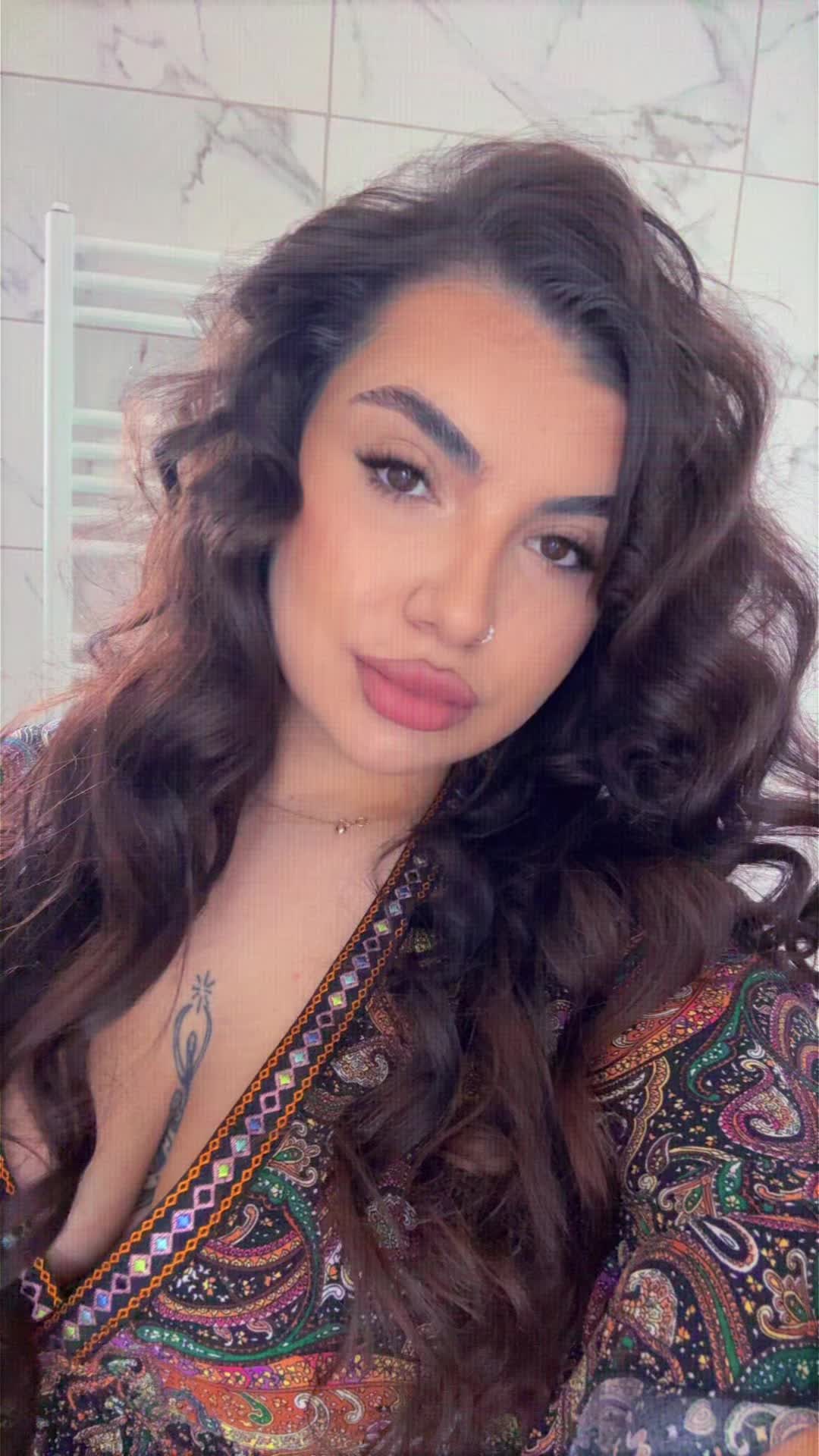 @_Anna_