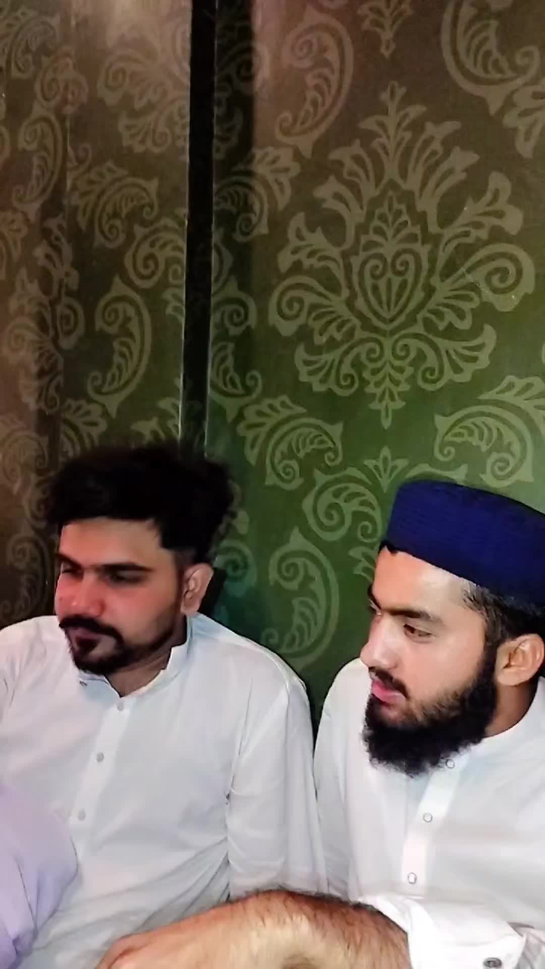 @Fayyaz D I K✨