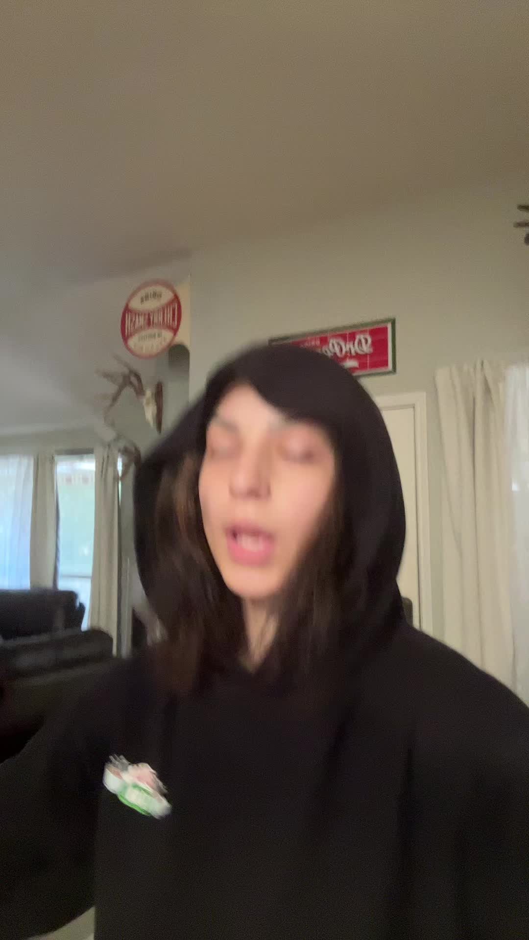 @ellie ๐ค