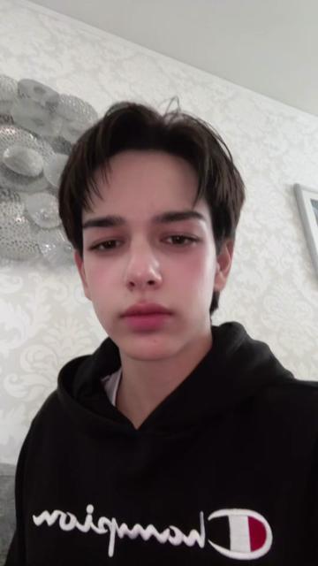 @🐰 𝘛.𝘖.𝘗 🌕 SEEING BB 🇫🇷