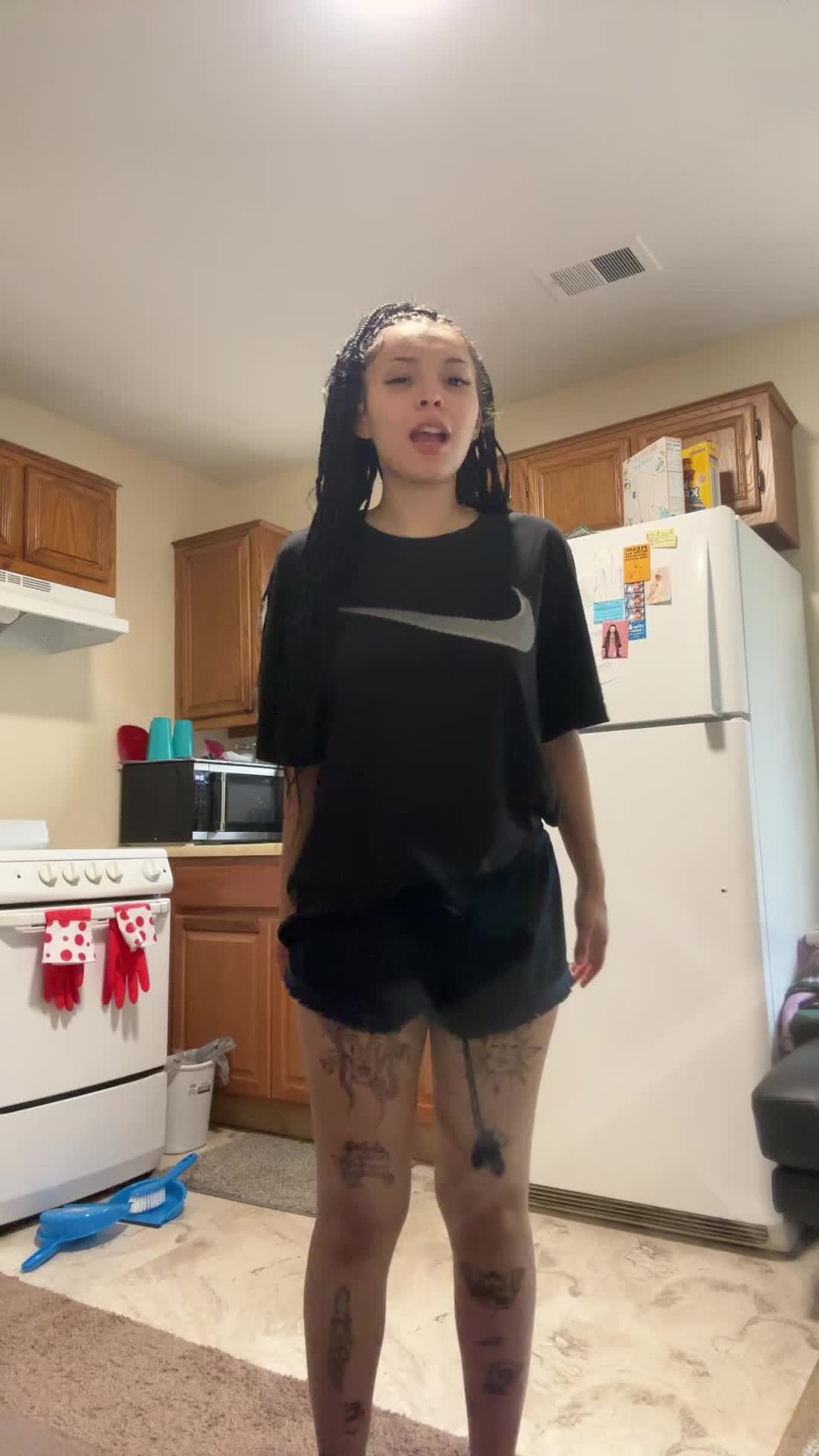 @D