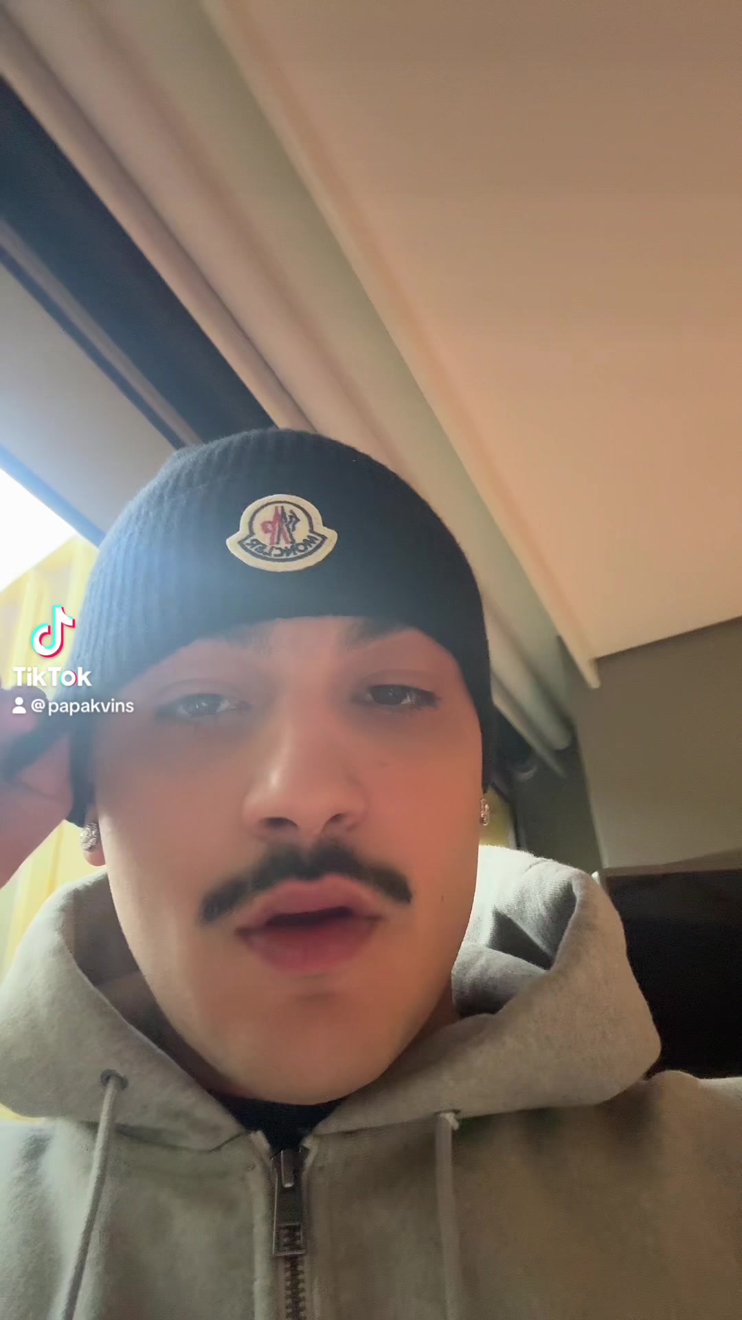 @PapaV