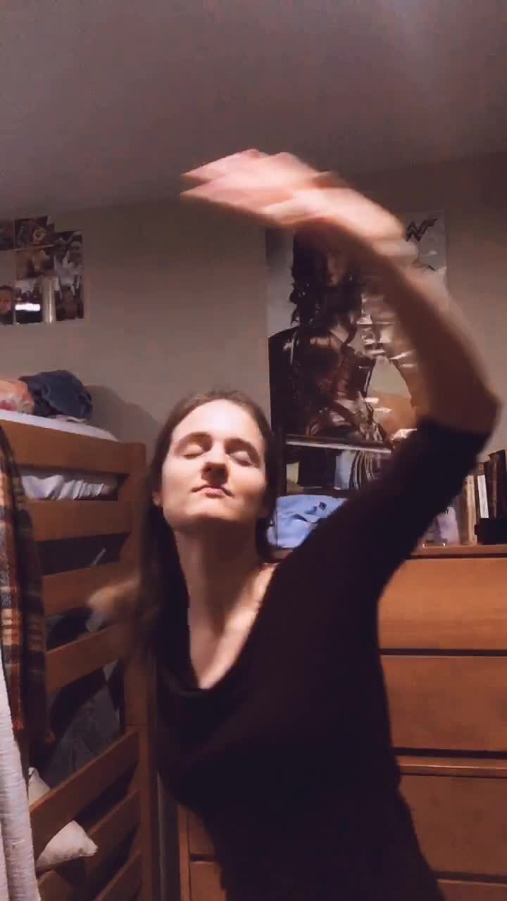 @solliejones