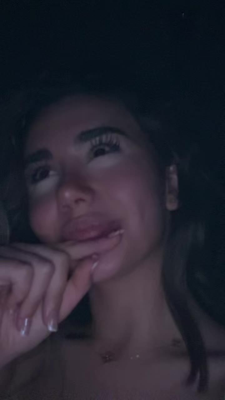 @shainashafiie