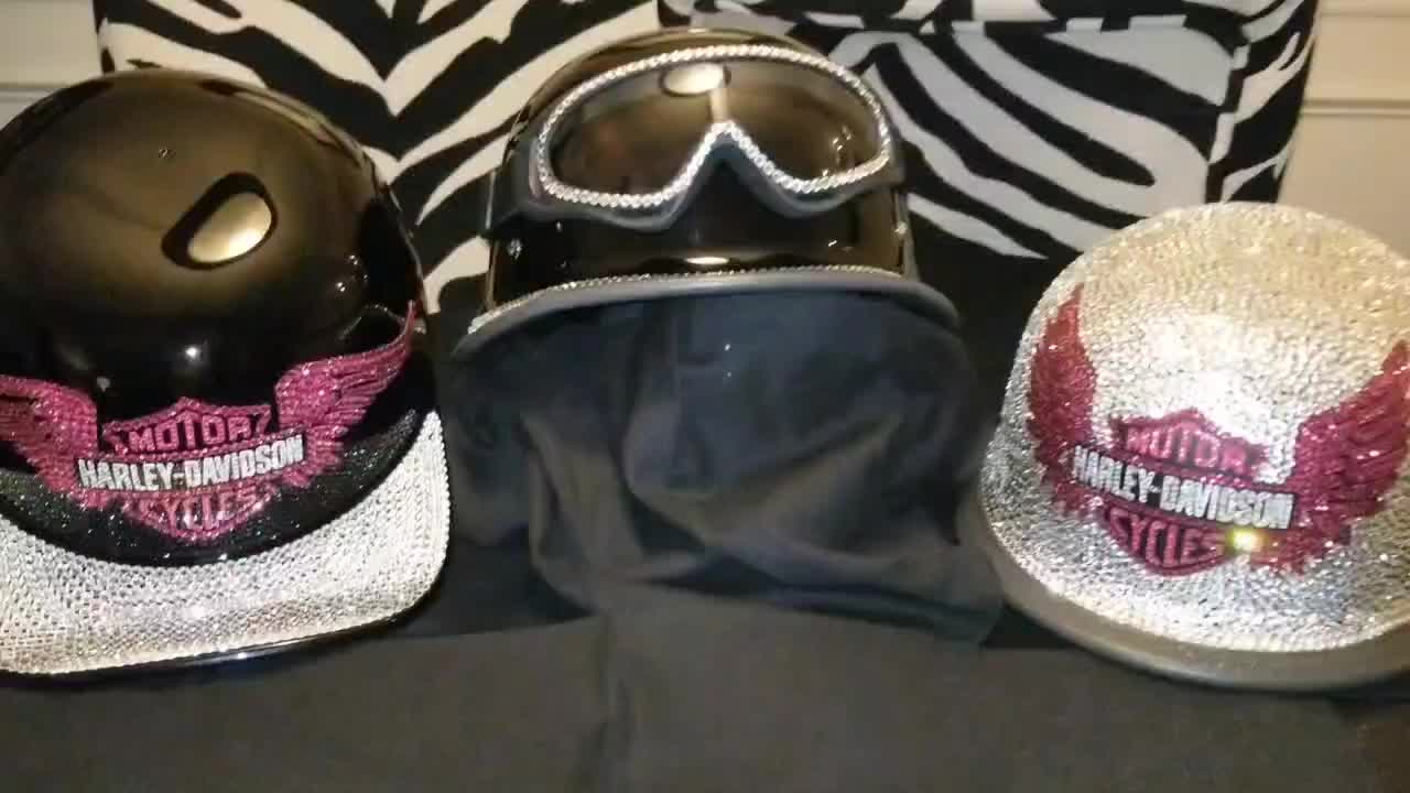 @Rhinestonedivas