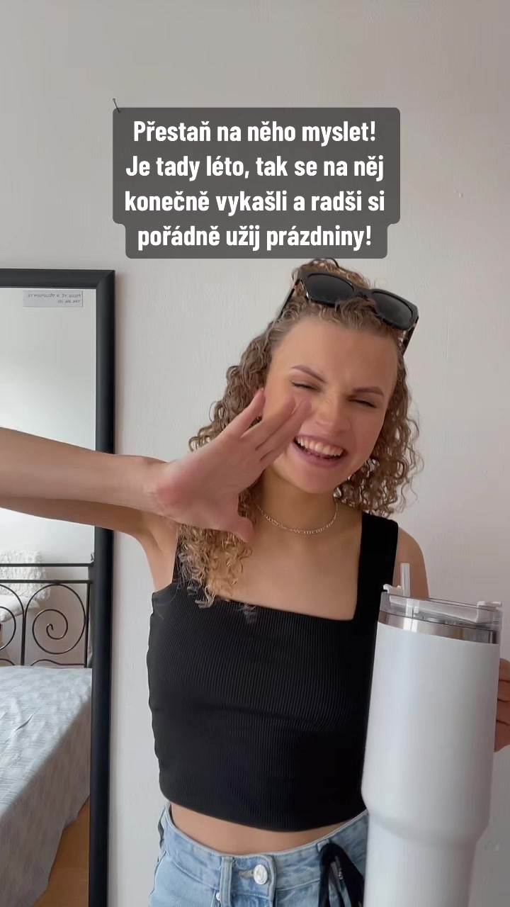 @Blond Curly Girl
