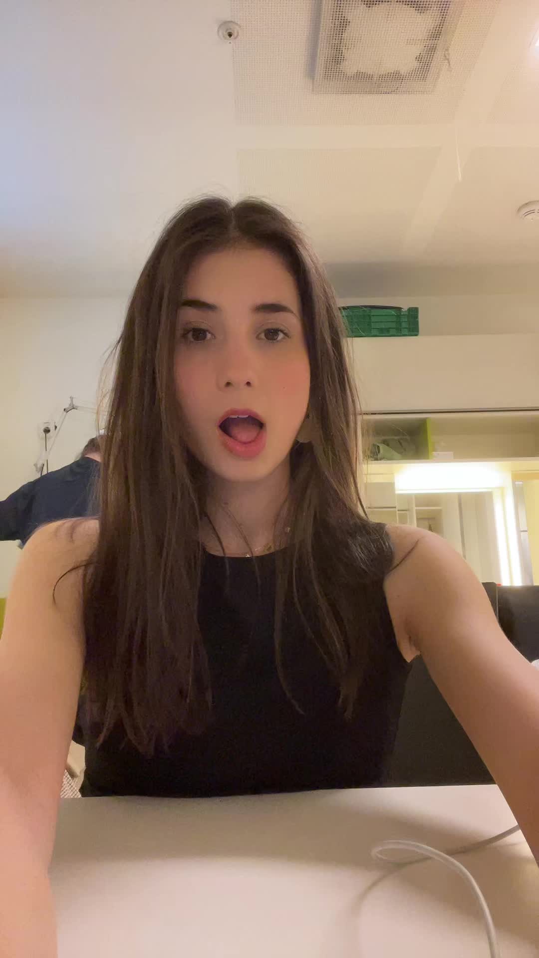 @Anniuskk