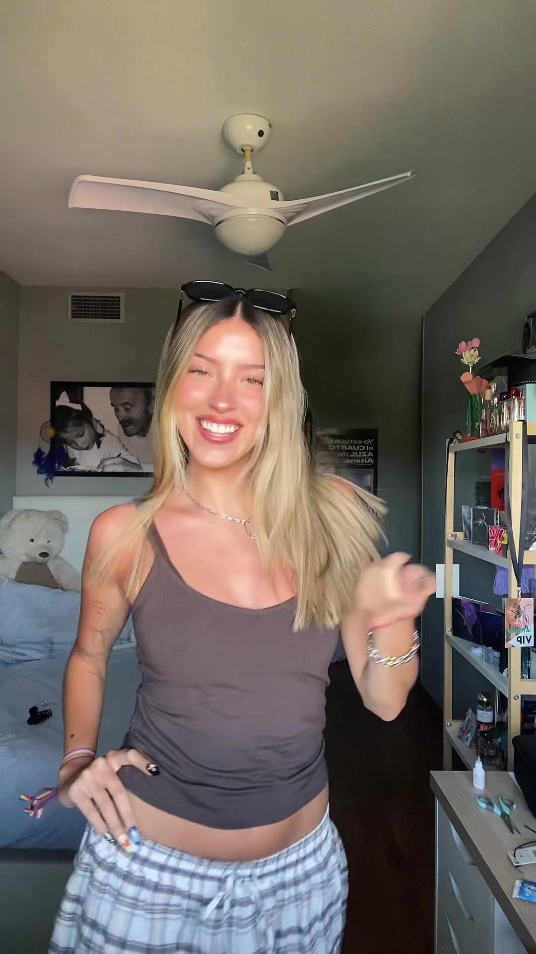 @paula:)