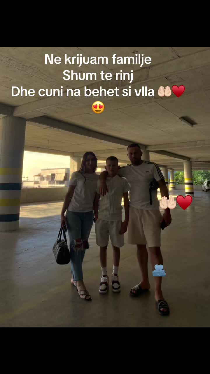 @Juli._.sh
