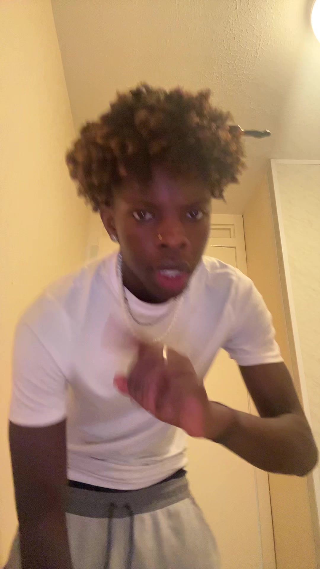 @whoisdelroy