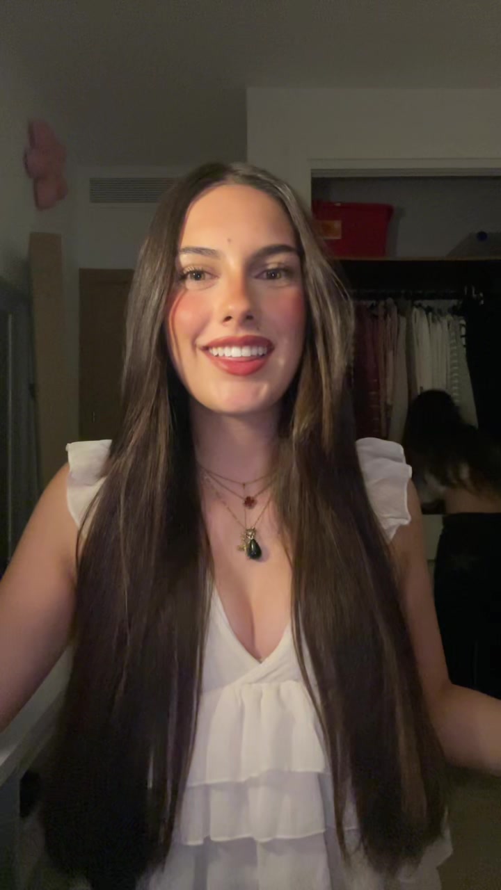 @elena⁷