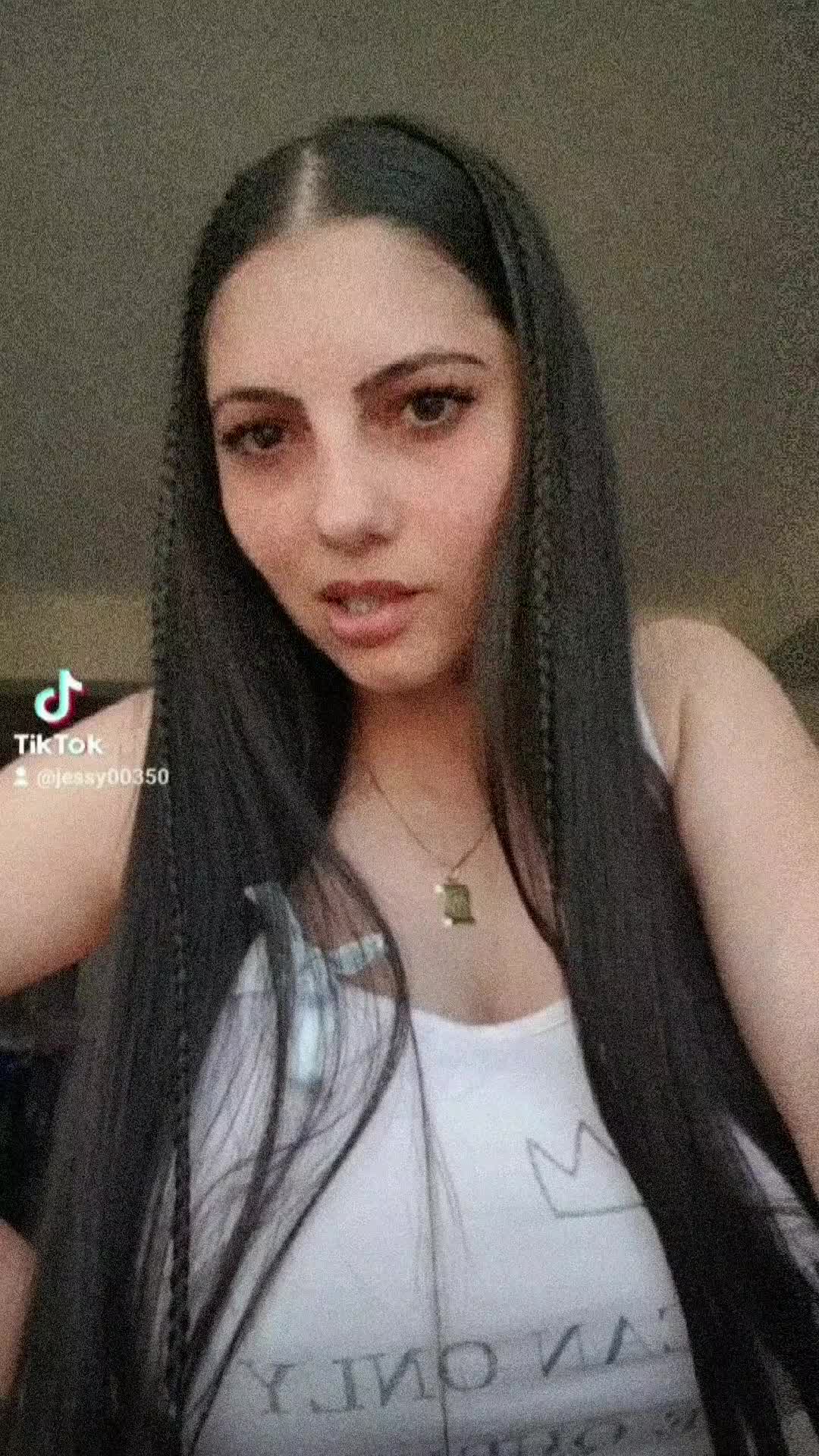@Brunett_Jessy
