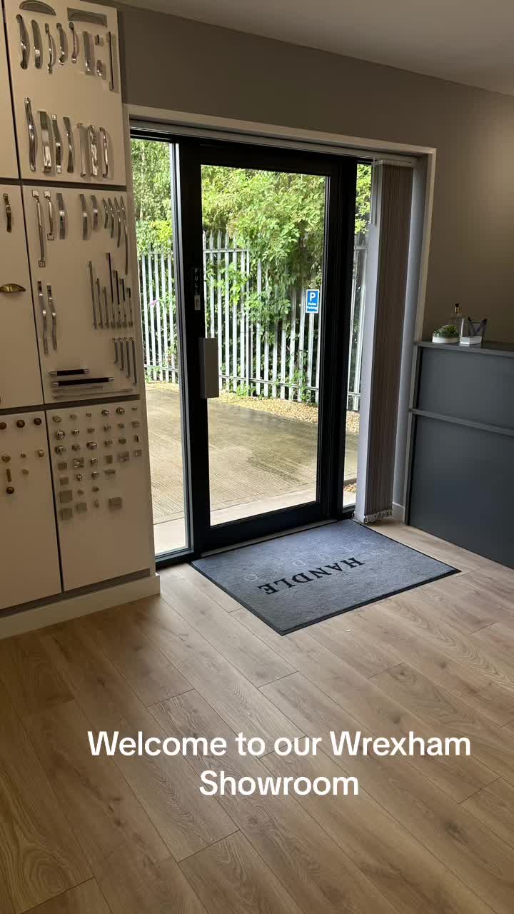 @The Handle Studio