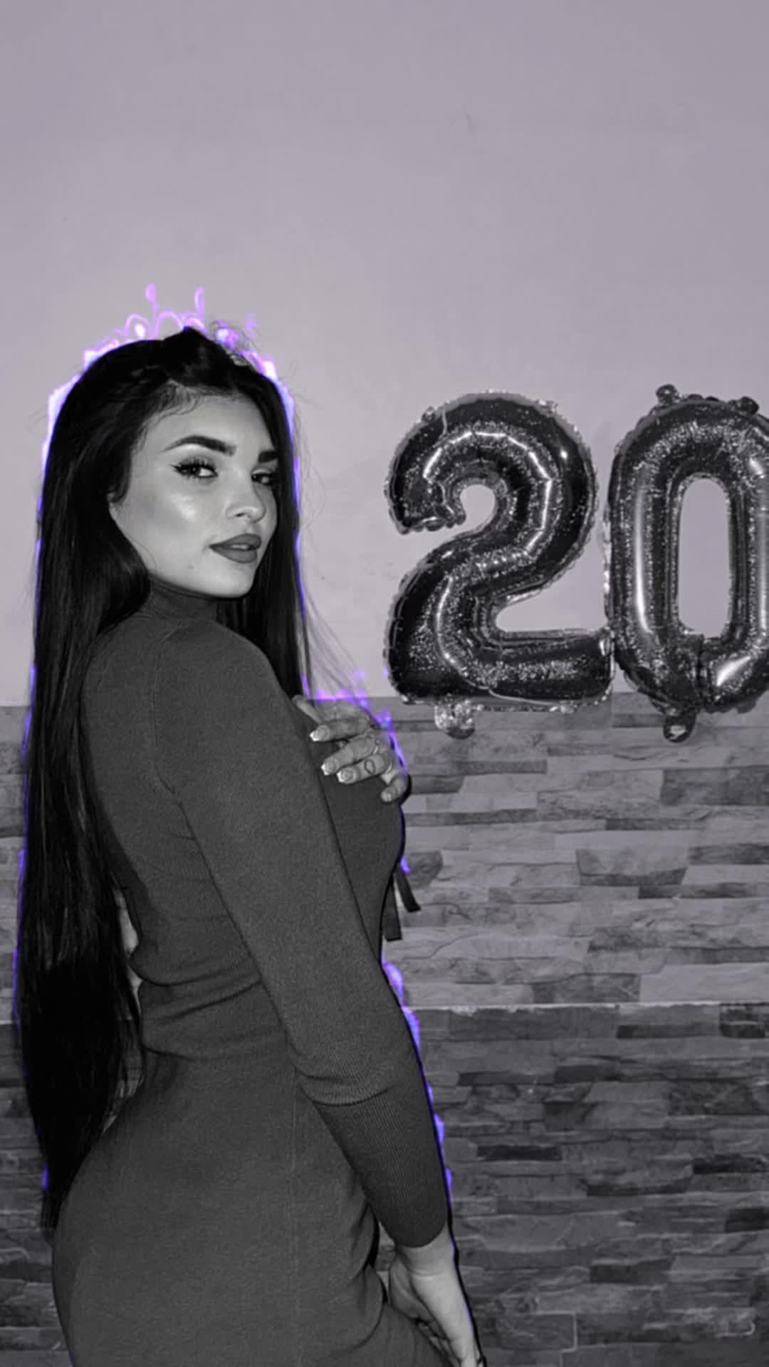 @lauritagcc__