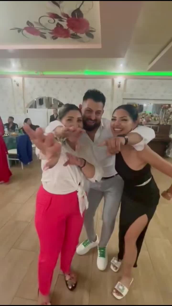 @Alina F. Yonella