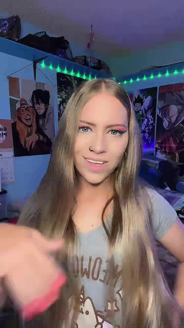 @✨𝓒𝓱𝓻𝓲𝓼𝓼𝔂✨
