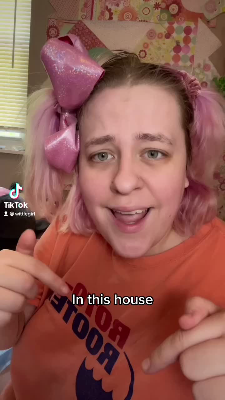 @Leyley 🥄😷🦓🦥