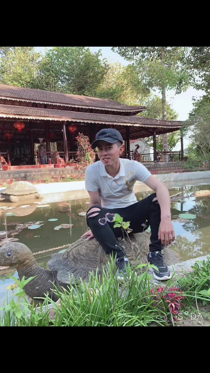 @Uy&ecirc;nuyen