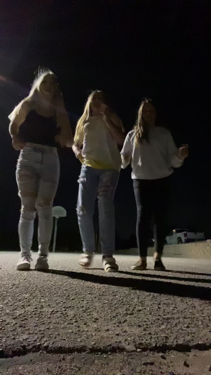 @Khylie<3