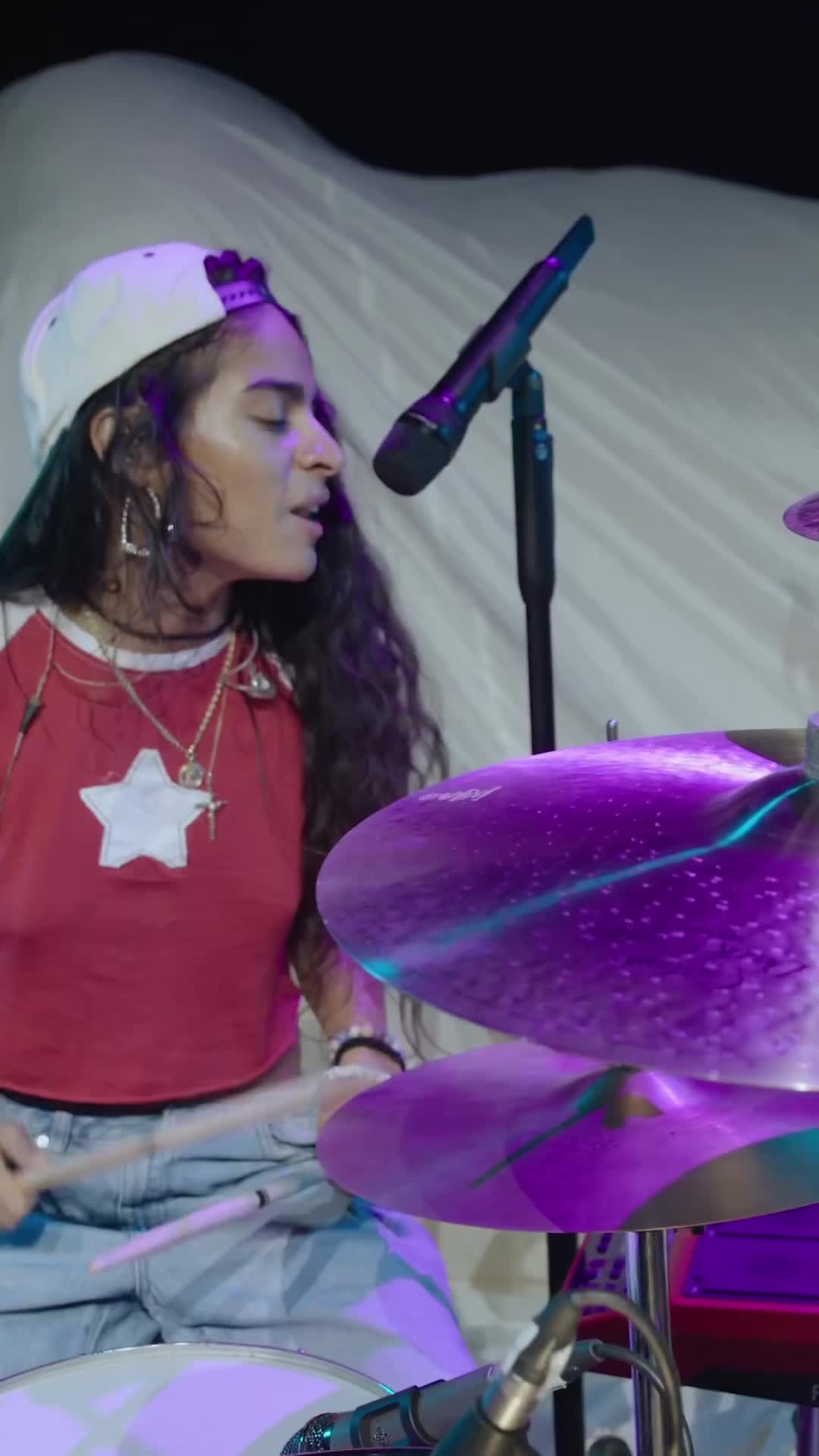 @yessieonstage