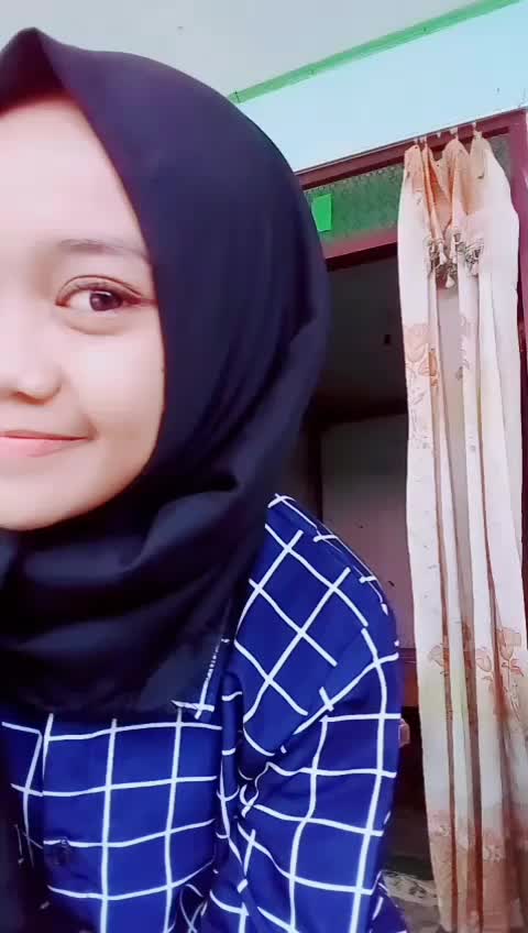 @Annisa021