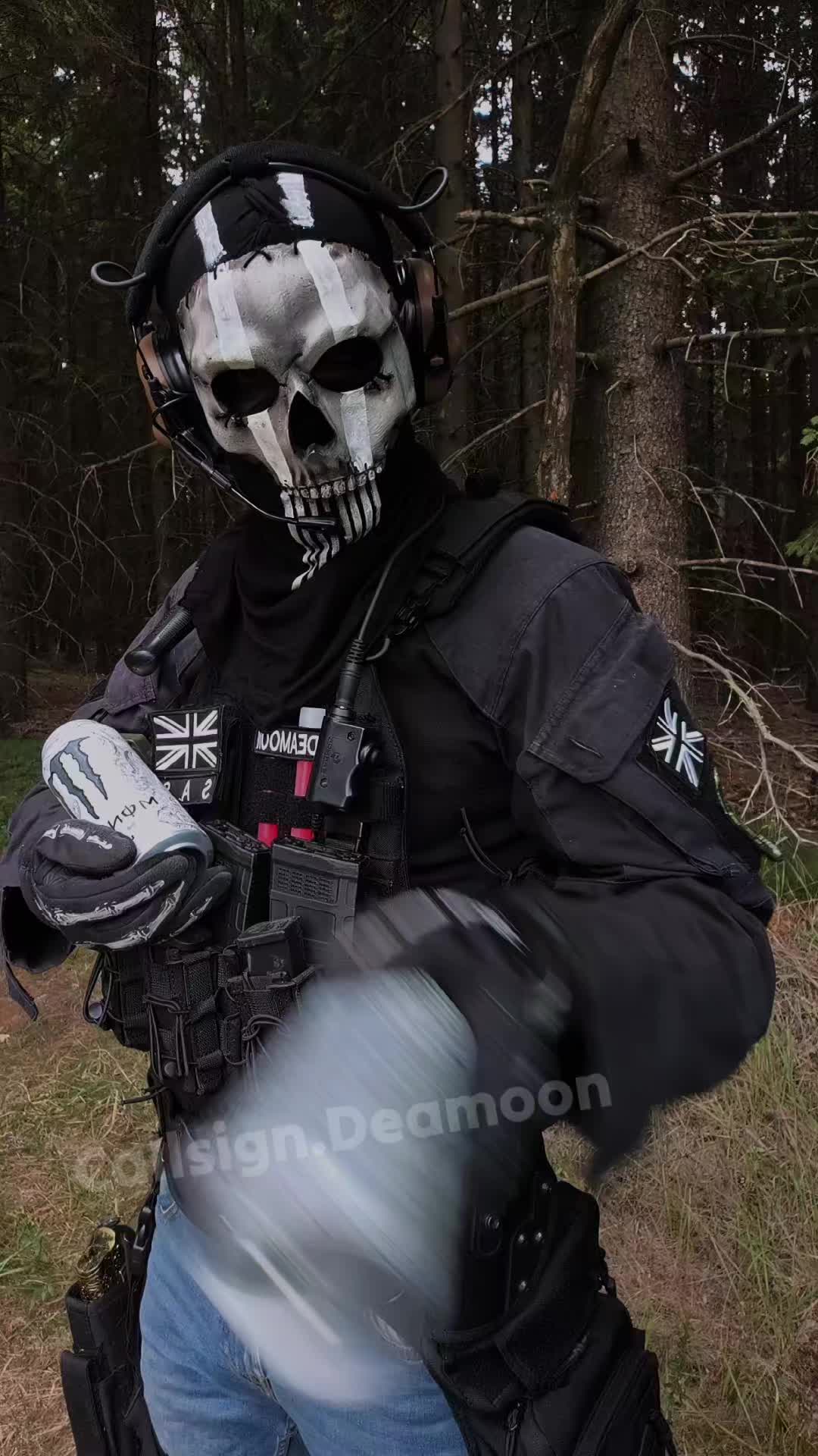 @Deamoon