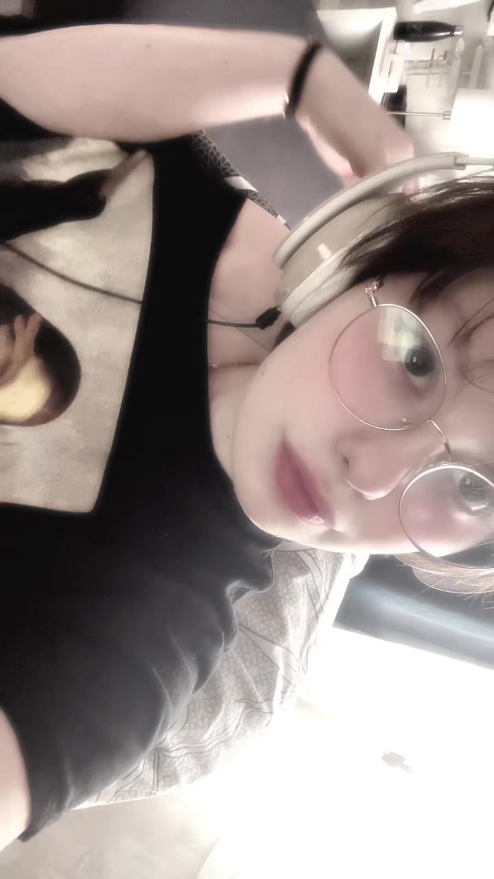 @.little.0tter