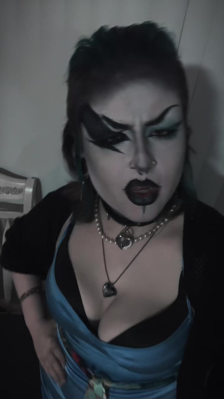 @Vomit