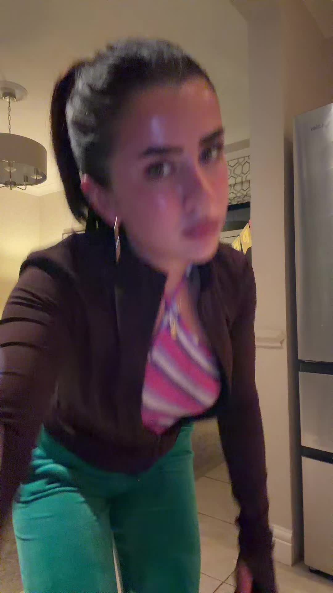 @libbymsteele