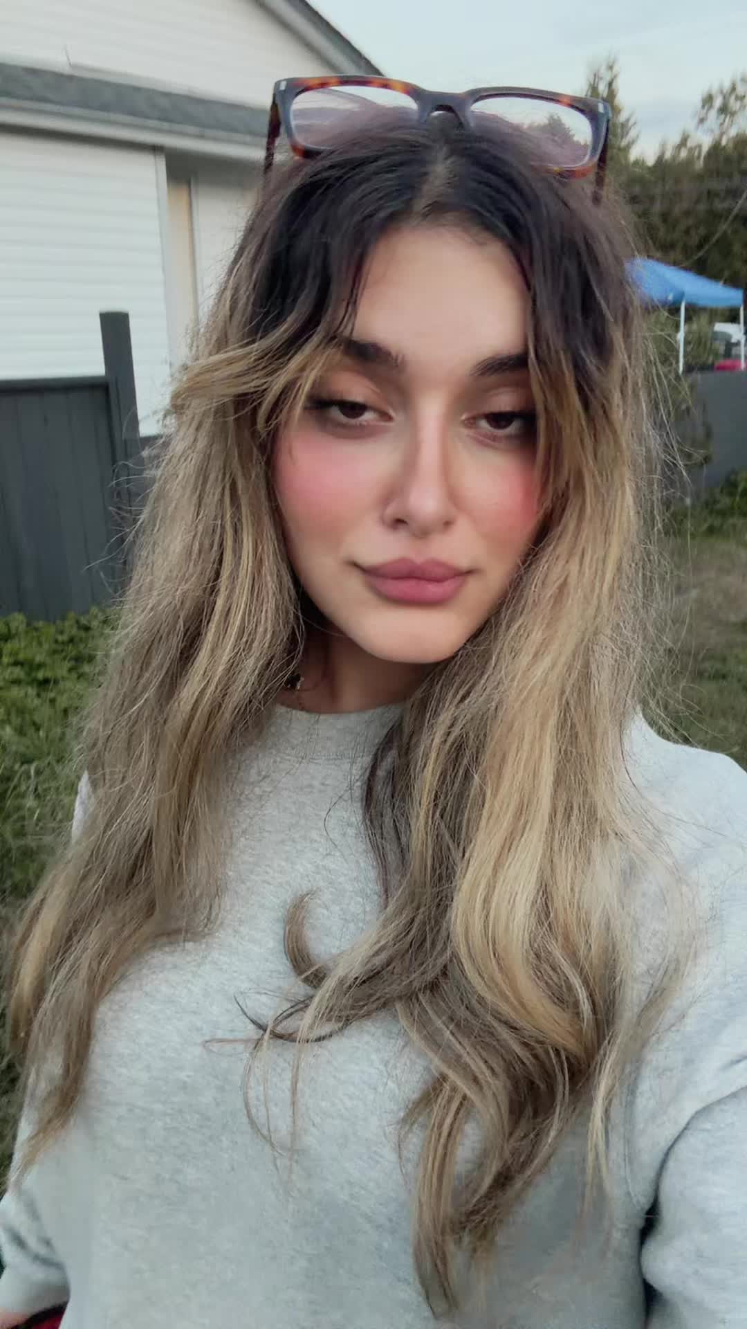 @Lena