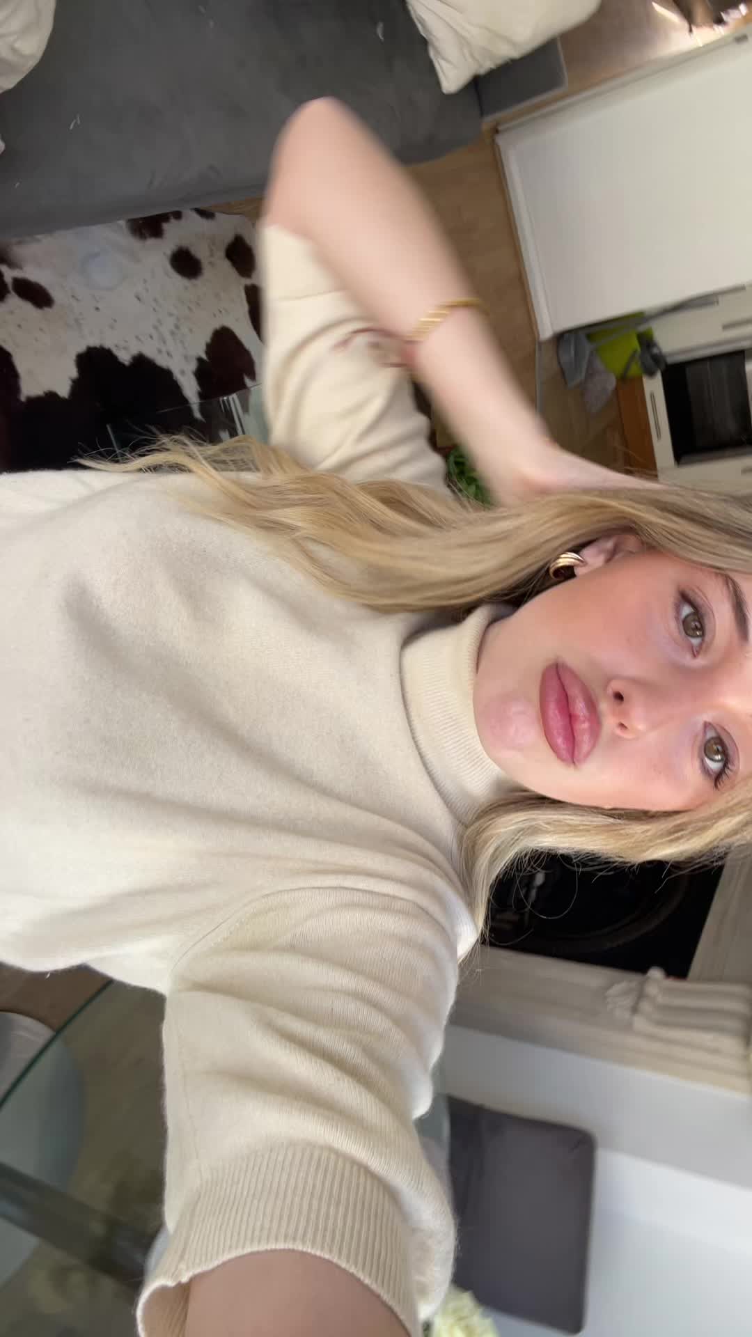 @Gi