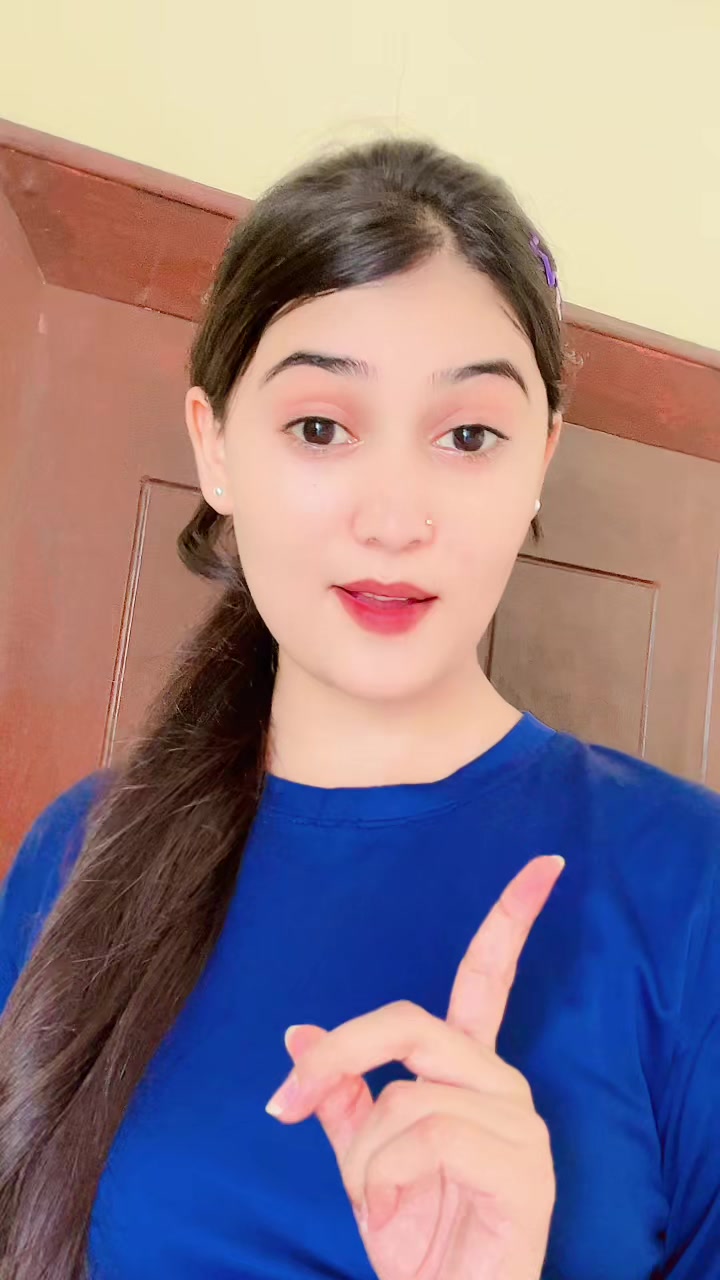 @𝐀𝐟𝐬𝐡𝐚 𝐊𝐡𝐚𝐧